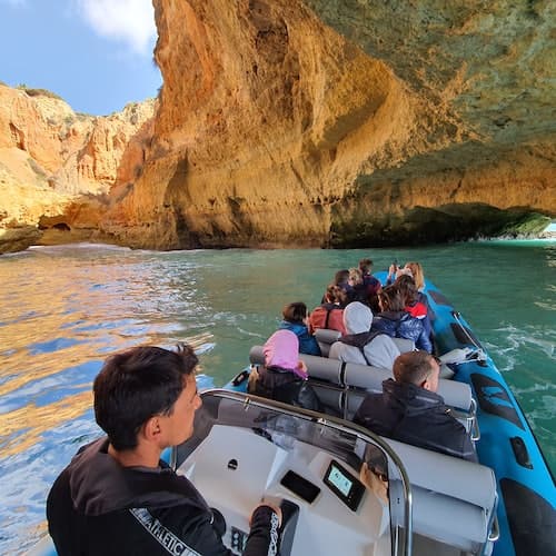 Portimão Ticket Grutas de Benagil e Praia da Marinha: passeio de barco desde Portimão