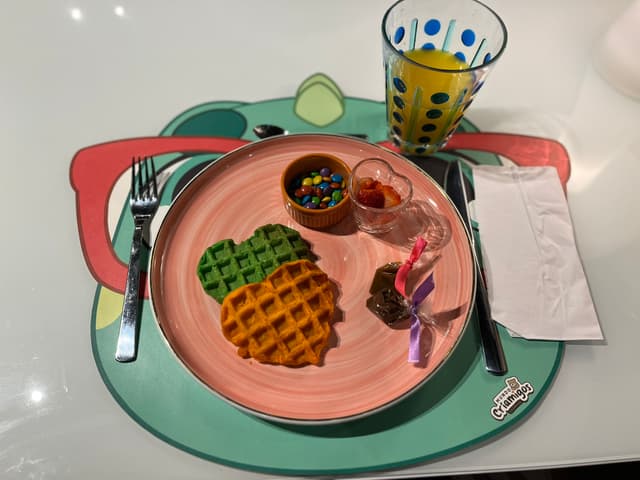 Gramado Tour Café da manhã com personagens no mundo criamigos em Gramado