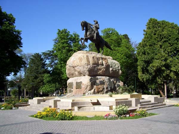 Mendoza Tour Passeio Regular de meio dia pela Cidade e Parque de Mendoza 