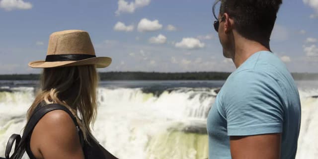 Puerto Iguazú Tour Excursão para as Cataratas Argentinas 