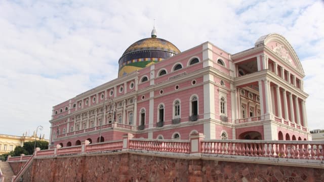 Manaus Tour Visita guiada pelos principais pontos turísticos de Manaus 