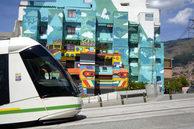 Medellin Tour City Tour de dia inteiro em Urbano e Comuna 13