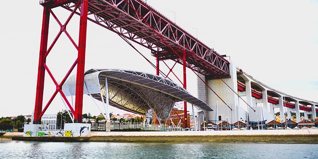 Lisboa Ticket Passeios de barco Hop on hop off