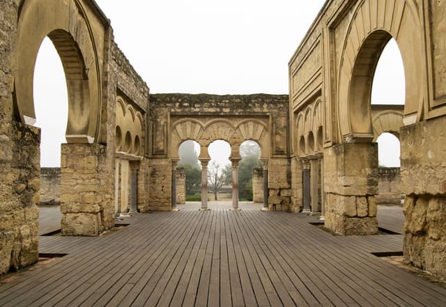 Córdoba Tour Visita Guiada ao Medina Azahara