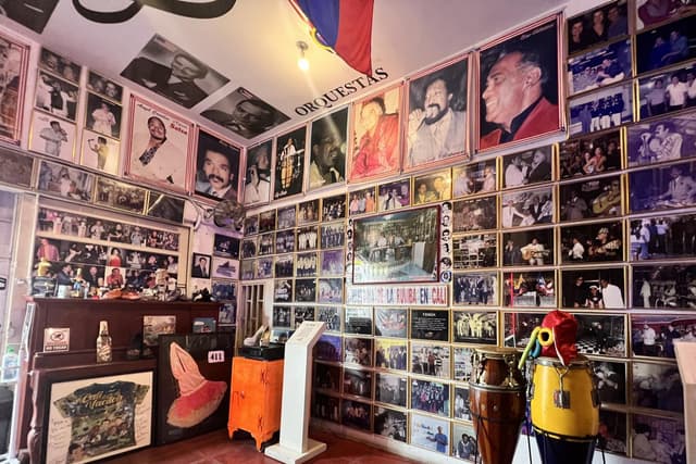 Cali Tour Aprender a dançar Salsa Caleña (serviço privado)