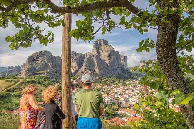 Athens Ticket Excursão de dois dias para grupos pequenos em Meteora saindo de Atenas