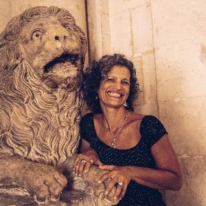 Andrea (Guia Oficial)