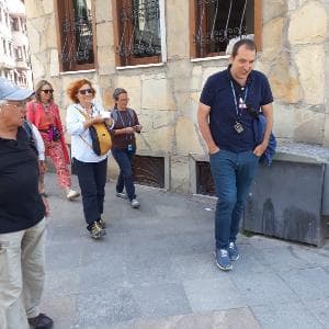 Gökhan (Guia Oficial)