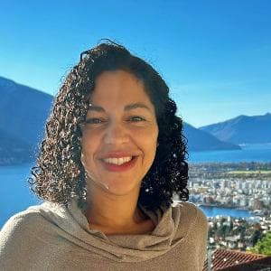 Nadia (Guia Oficial)