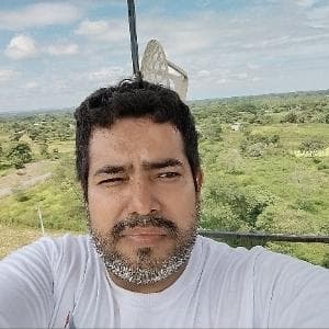 Carlos (Guia Oficial)