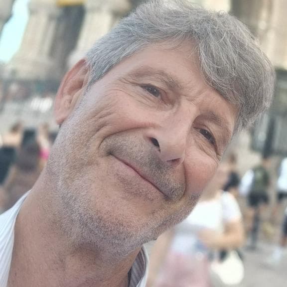 Augusto José (Guia Oficial)