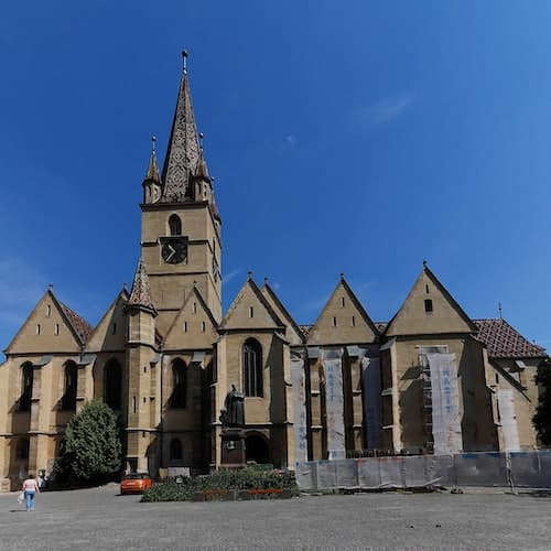 Sibiu Ticket Palácio de Brukenthal + tour pelos destaques de Sibiu