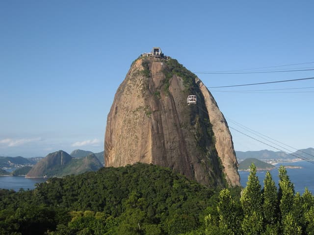 Rio de Janeiro Tour Um dia no Rio de Janeiro: Pão de açúcar, Corcovado, City Tour e Almoço