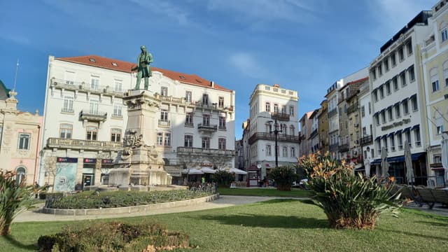 Coimbra Tour Coimbra - Walking Tour em Português com Local Friend