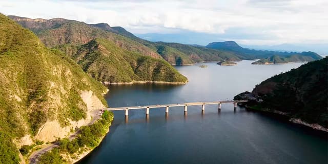 Salta Tour De Salta: Visita à Represa Cabra Corral