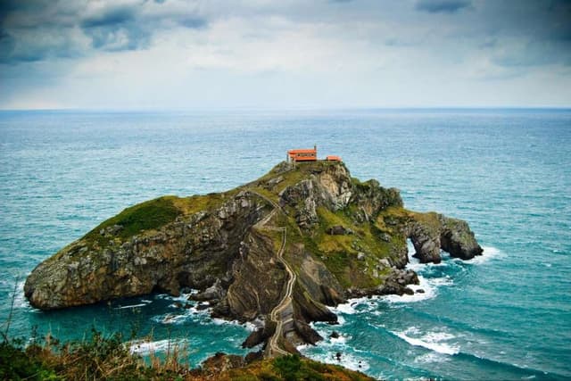 Bilbao Tour Costa Basca - Biosfera Urdaibai, Bermeo e Gernika
