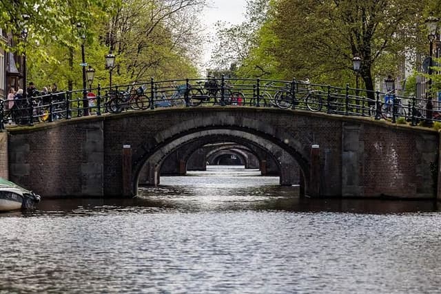 Amsterdam Tour Excursão de cruzeiro pelo canal de Amsterdã: destaques e informações locais