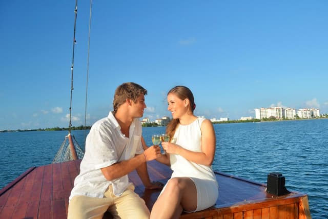 Cancún Tour Cruzeiro com jantar Columbus The Lobster