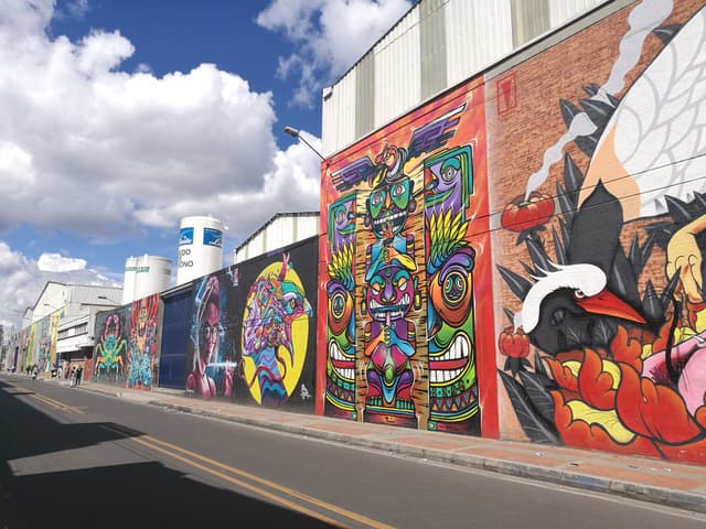 Bogota Tour Graffitour privado pelo Barrio Egito em Bogotá